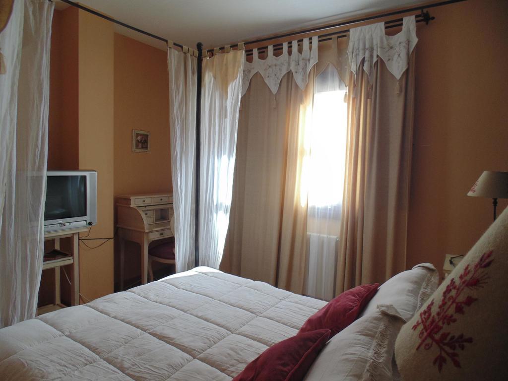 Apartamentos Rurales La Muralla II Casa de camp *